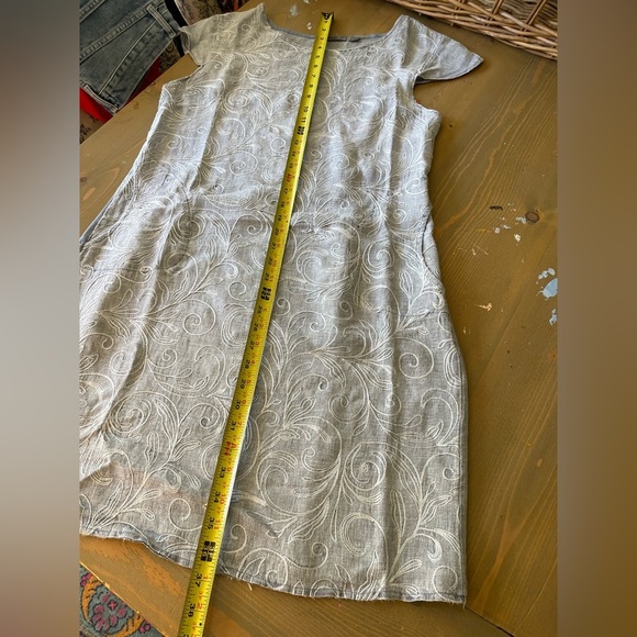 Italian Linen Blue Embroidered Dress Size Medium - Picture 5 of 9